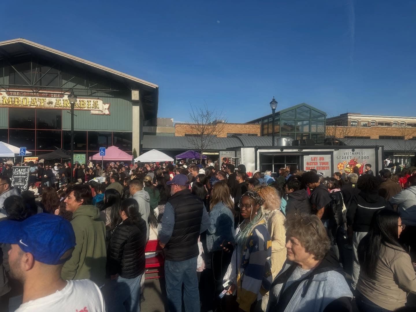 WEEKEND RECAP! Kansas City, YOU brought the fire to @asianglowfestkc @citymarketkc & @planetcomiconofficial! 🔥
SOLD OUT crowds, Labubus got adopted, & Bánh Xèo tacos hit THE spot! Massive thanks for supporting small biz, chasing vibes, showin’ up, showin’ love, & makin’ it a weekend to remember! 🙌 Next stop? YOU know where to find us! Catch you at the next pop-up or event!
#AsianGlowFest #PlanetComicon #DragonWagon #KCMonsters #KCEvents